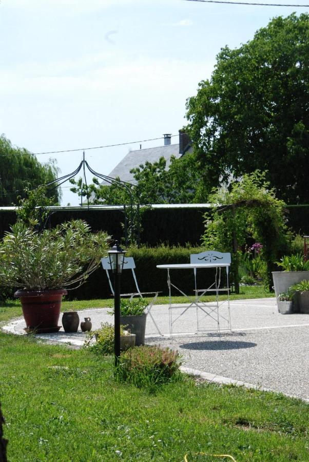 Chambre D'Hotes "Les Paturelles" Fougeres-sur-Bievre Eksteriør bilde